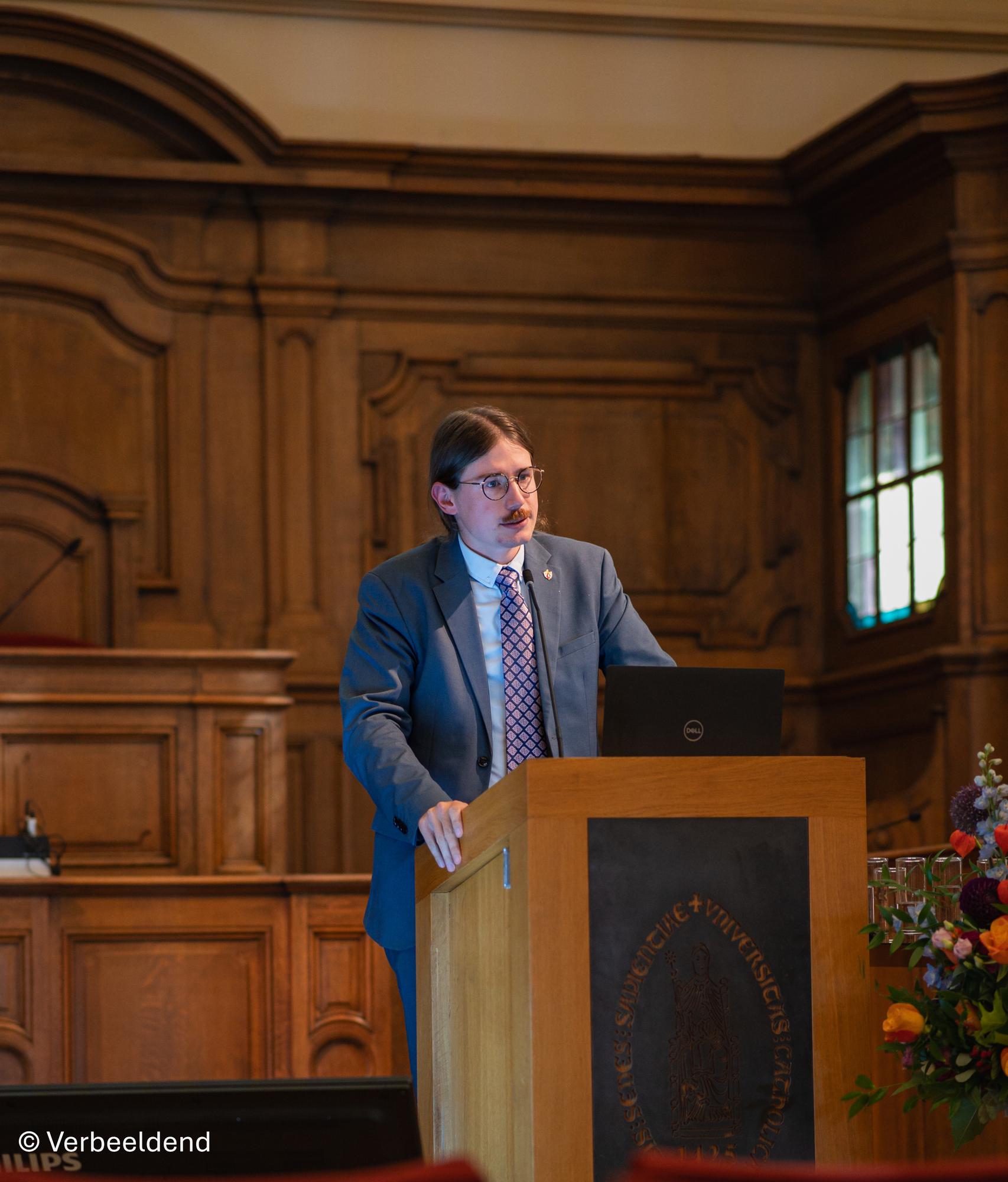 VVTh-webinar met Jens Van Rompaey over "het nog steeds hete hangijzer synodaliteit in de katholieke kerk"